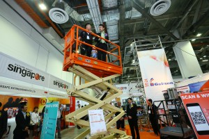 A lift for Mr Baey at the Galmon (S) Pte Ltd exhibit