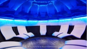 At the automatic Bio Ambilight Event Sauna, light and sound effects can be combined. 